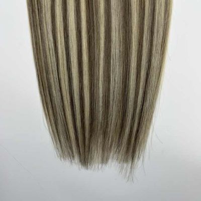 Τσινγκντάο Προσαρμοσμένο αίτημα 100% Remy Κινέζικα ανθρώπινα μαλλιά Seamless PU Clip στα μαλλιά